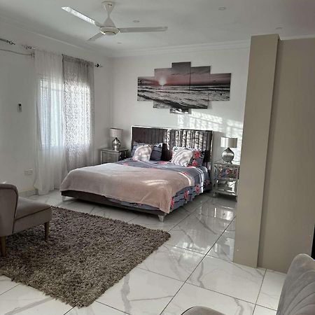 Luxury 2 Bedroom Flat Kerrserign Banjul Exterior photo